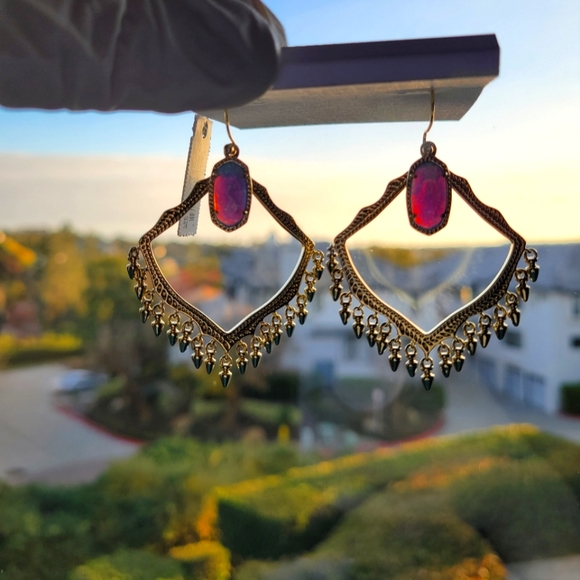 💖NWT Custom💖 KENDRA SCOTT🌟Gold Boho Ocean Blue Opal Fringe Drop Earrings - Picture 5 of 8